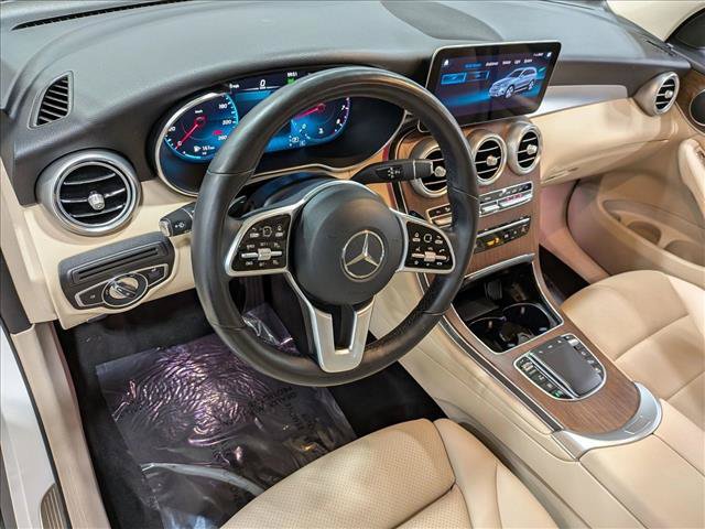 Used 2022 Mercedes-Benz GLC 300 4MATIC w/ Premium Package Lite image 10