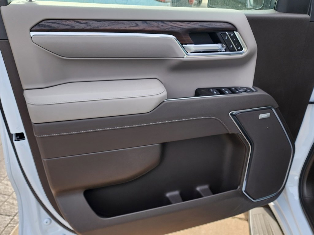 New 2026 GMC Sierra 1500 SLT w/ SLT Premium Plus Package image 14