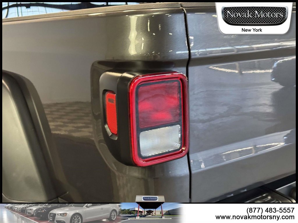 Used 2022 Jeep Gladiator Rubicon image 7