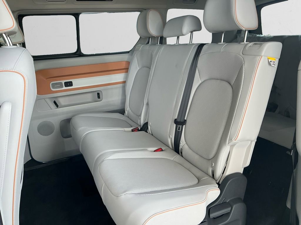 New 2025 Volkswagen ID. Buzz 1st Edition image 13