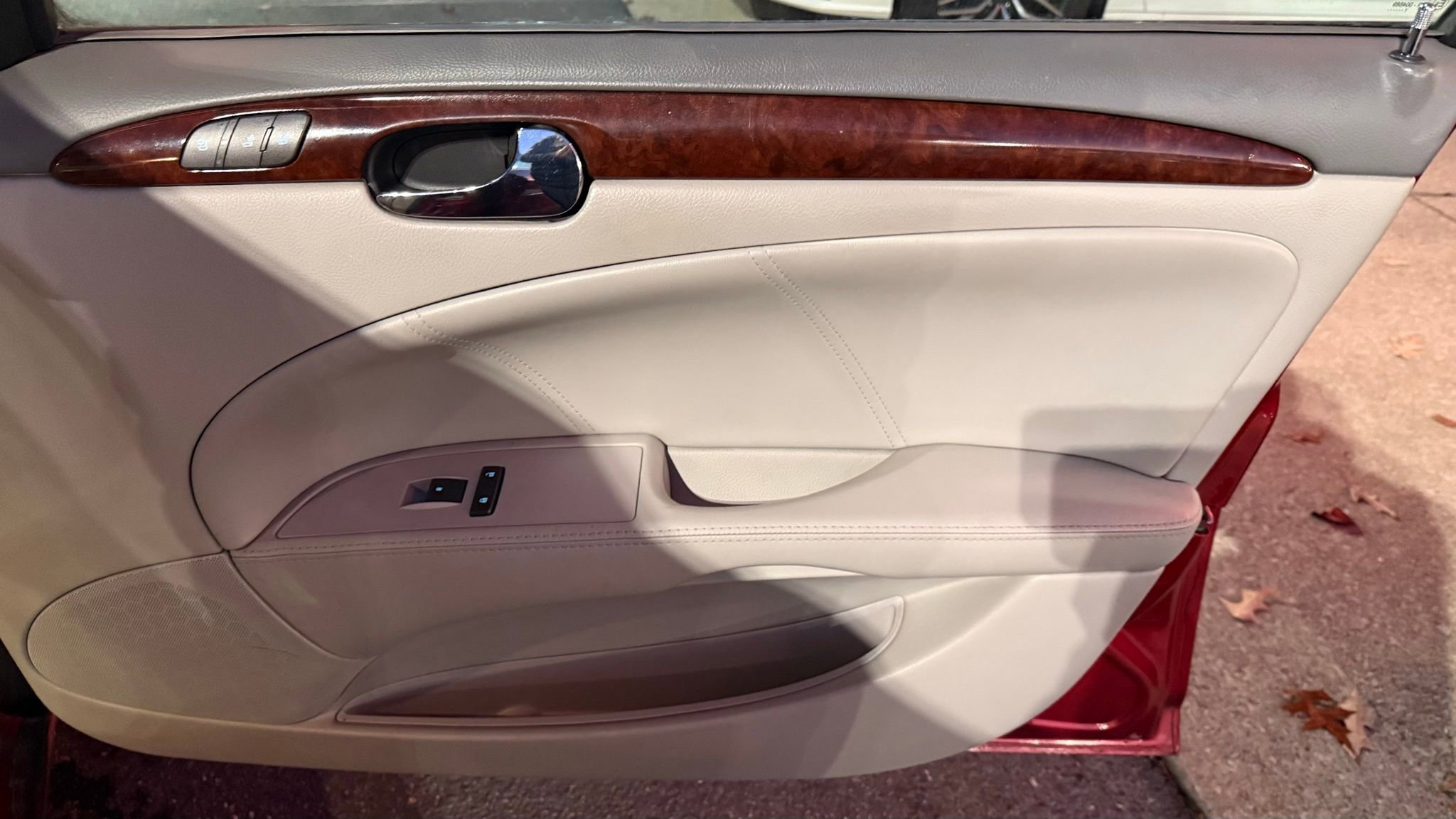 Used 2008 Buick Lucerne CXL w/ Luxury Package image 17