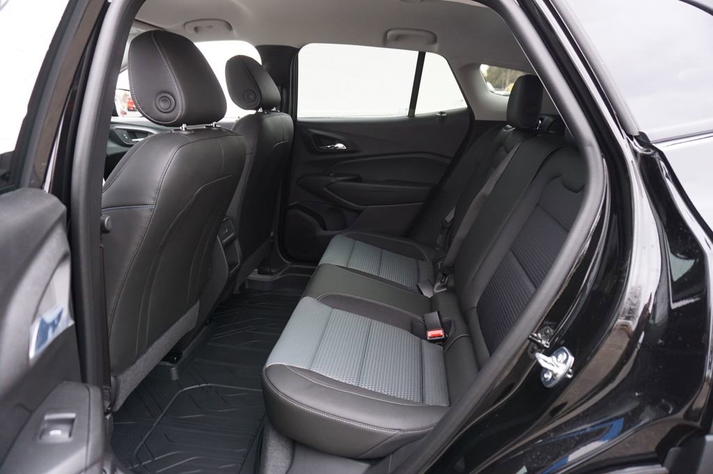 New 2026 Chevrolet Trax LT image 11