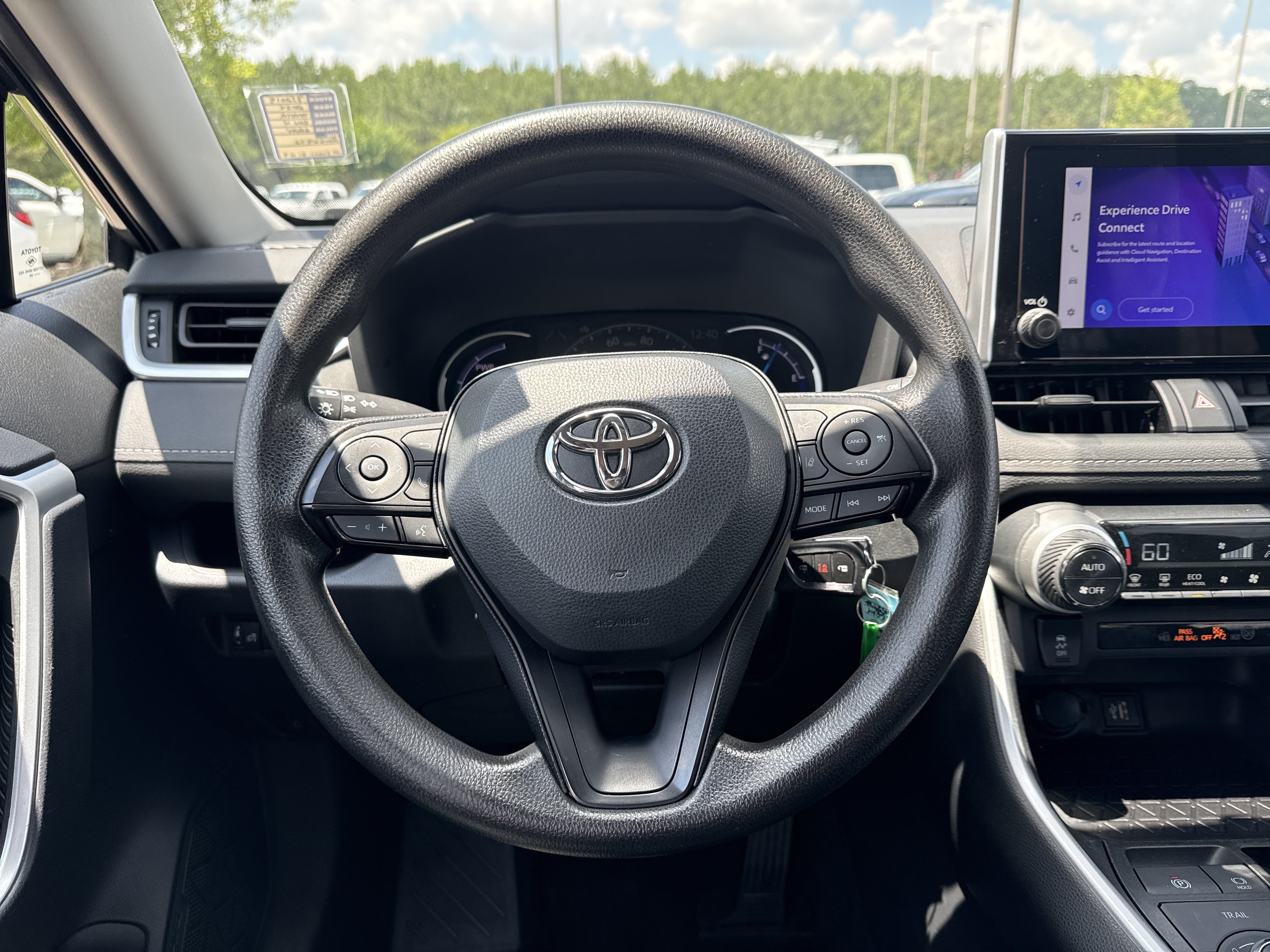 Used 2024 Toyota RAV4 LE AWD/4WD image 23