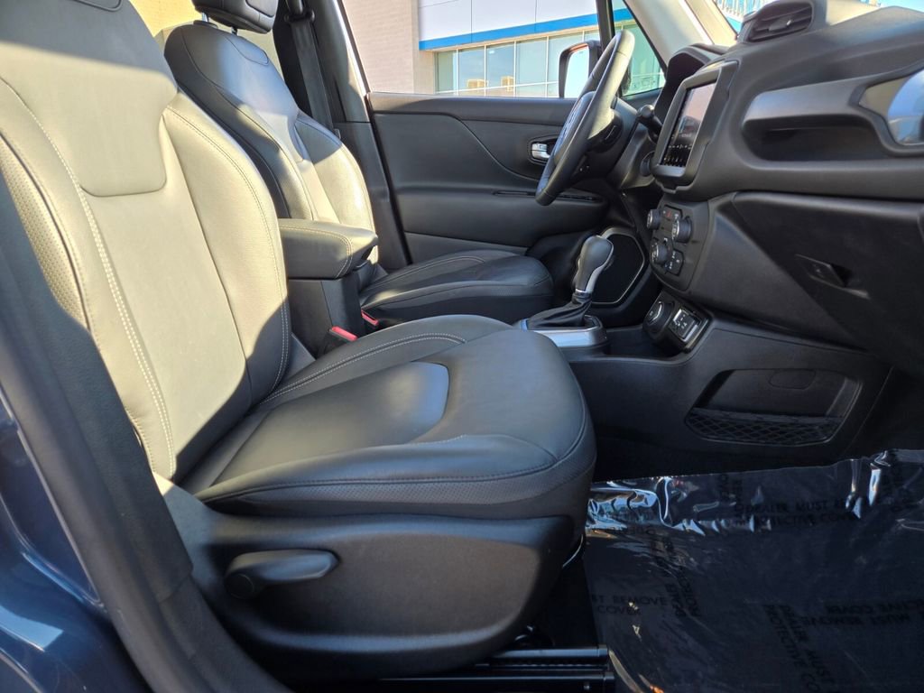 Used 2022 Jeep Renegade Limited w/ Sun, Sound & Wheels Group image 17