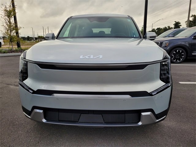 New 2026 Kia EV9 Light image 2