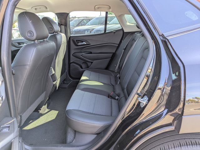 Used 2025 Chevrolet Trax LT w/ LT Convenience Package FWD image 13