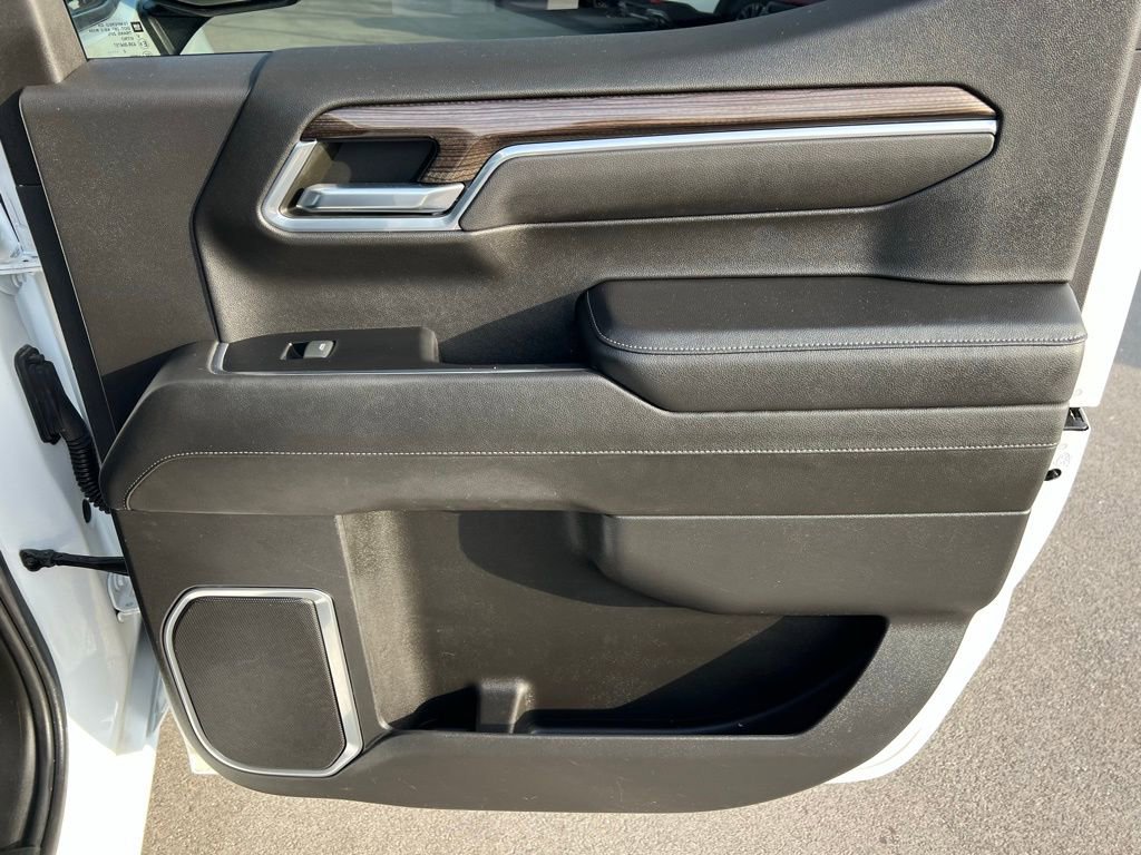 Used 2022 Chevrolet Silverado 1500 LT image 23