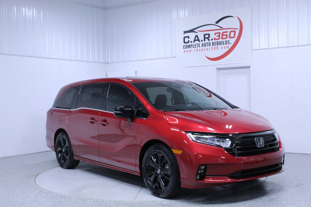 Used 2023 Honda Odyssey Sport image 8