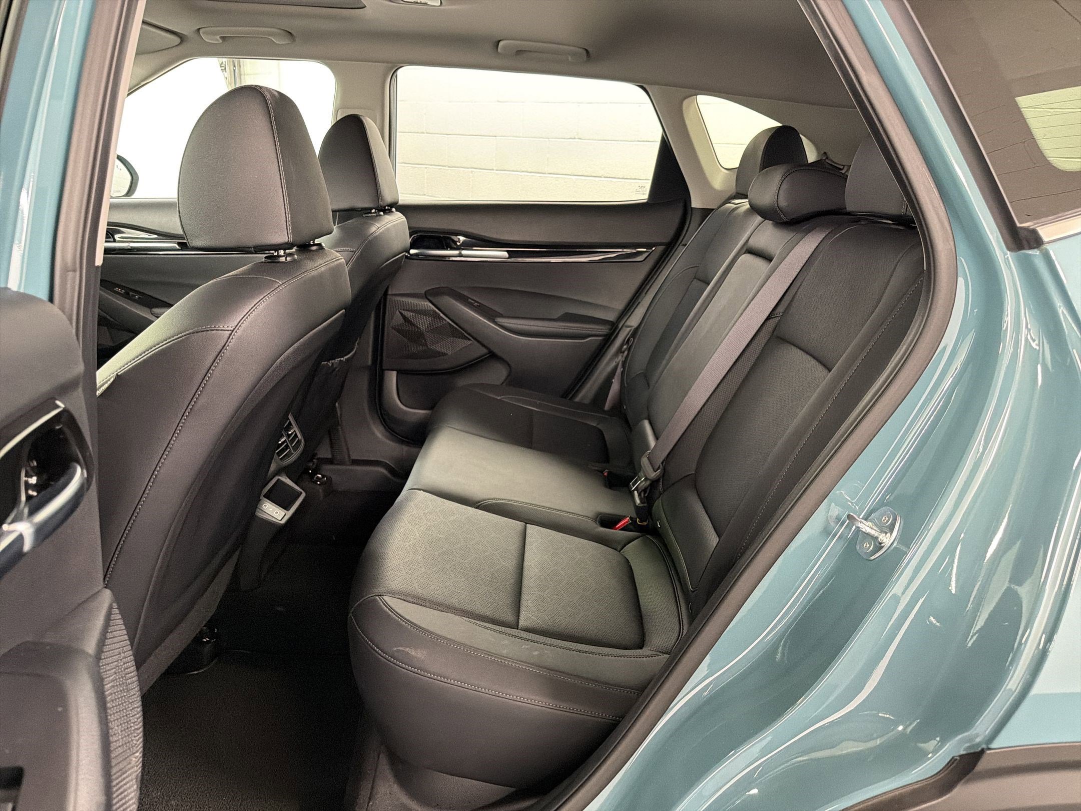 Used 2025 Kia Seltos EX w/ EX Sunroof Package AWD/4WD image 15