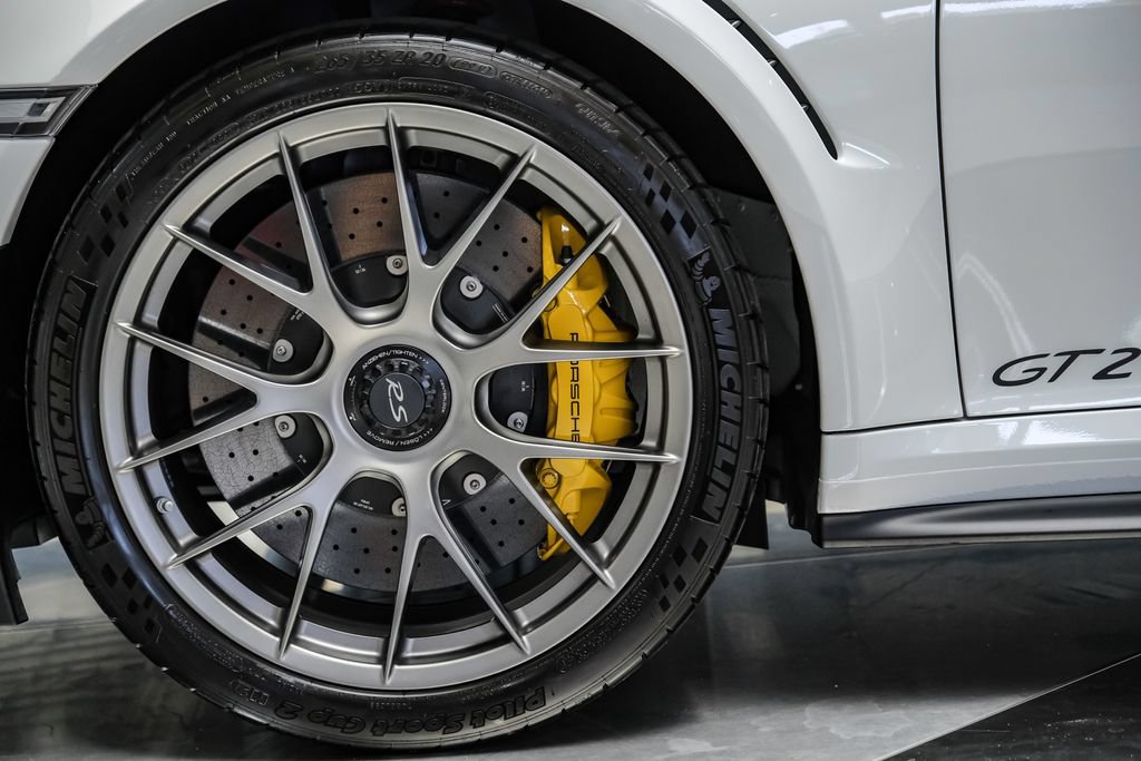 Used 2018 Porsche 911 GT2 RS RWD image 59
