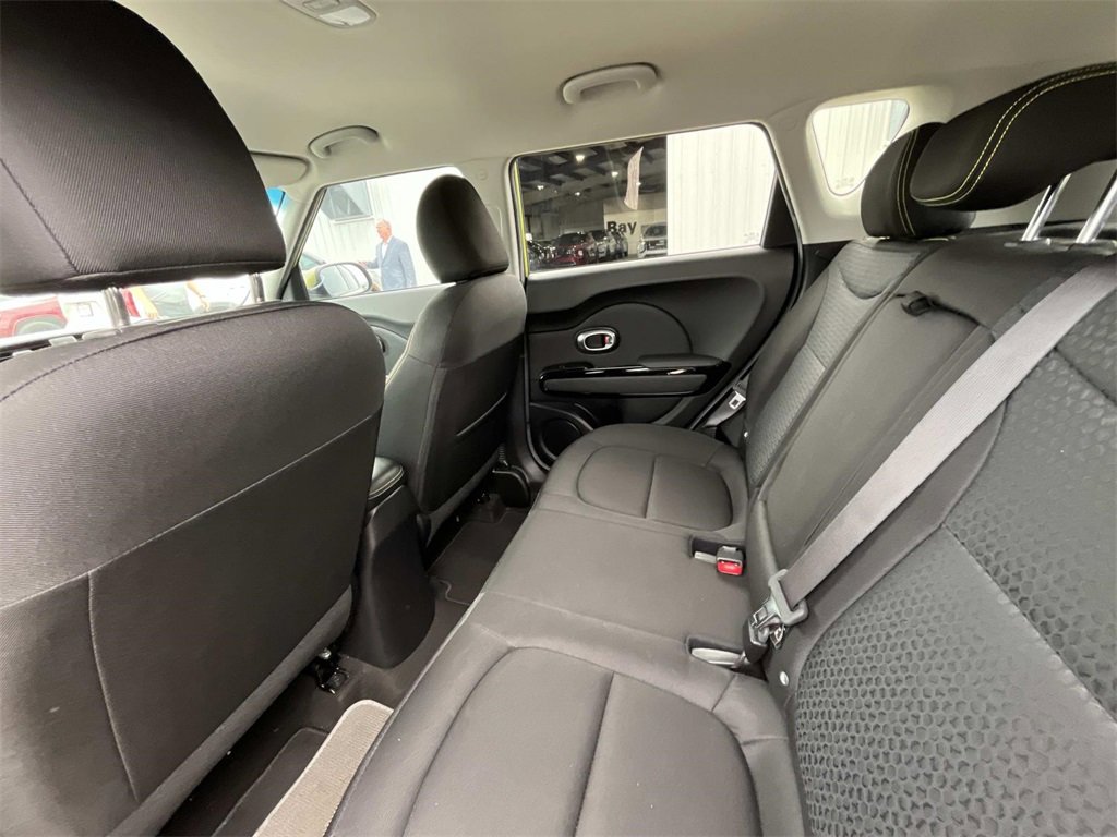 Used 2016 Kia Soul + w/ Audio Package image 11