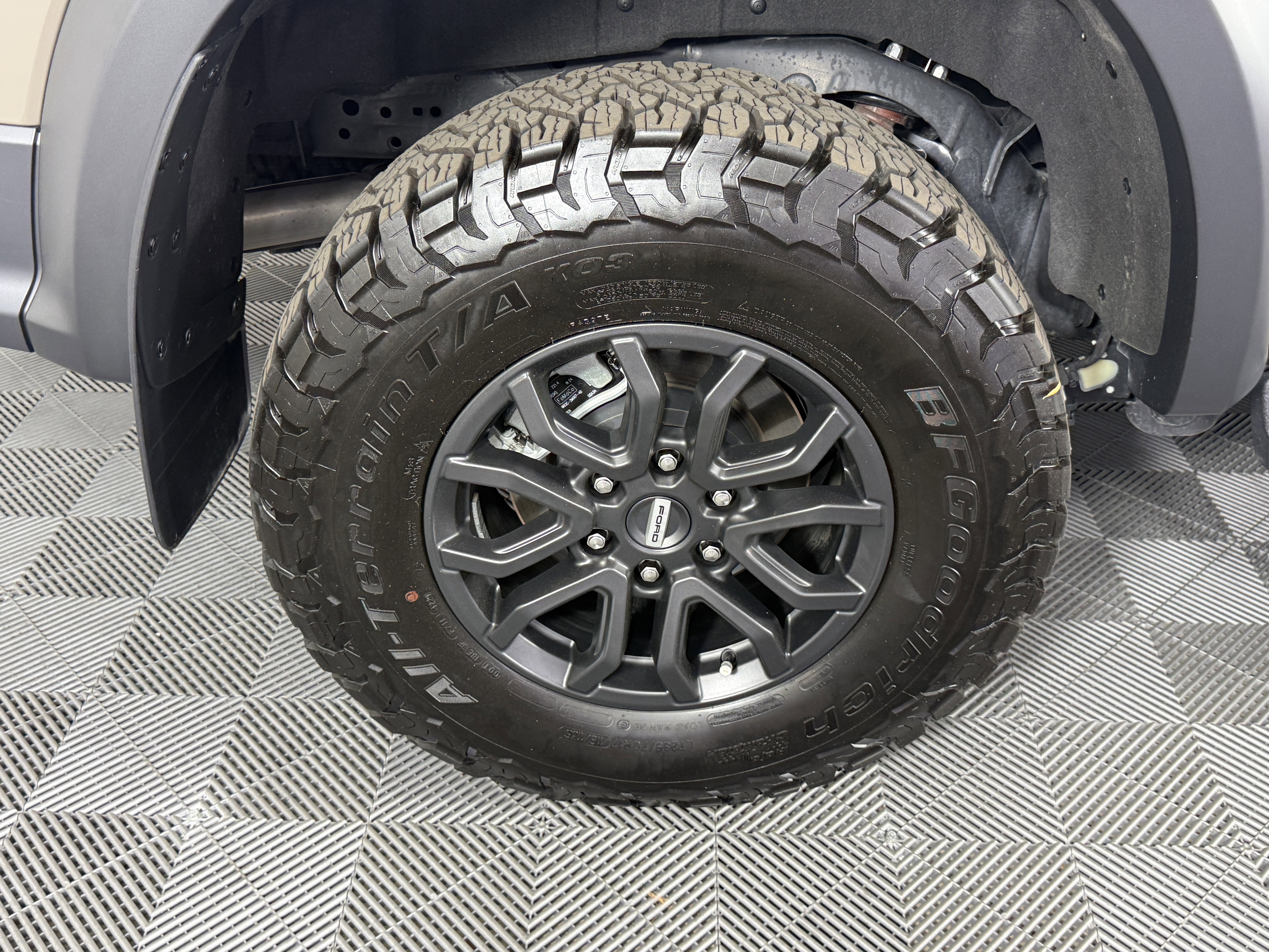 Certified 2025 Ford Ranger Raptor AWD/4WD image 31