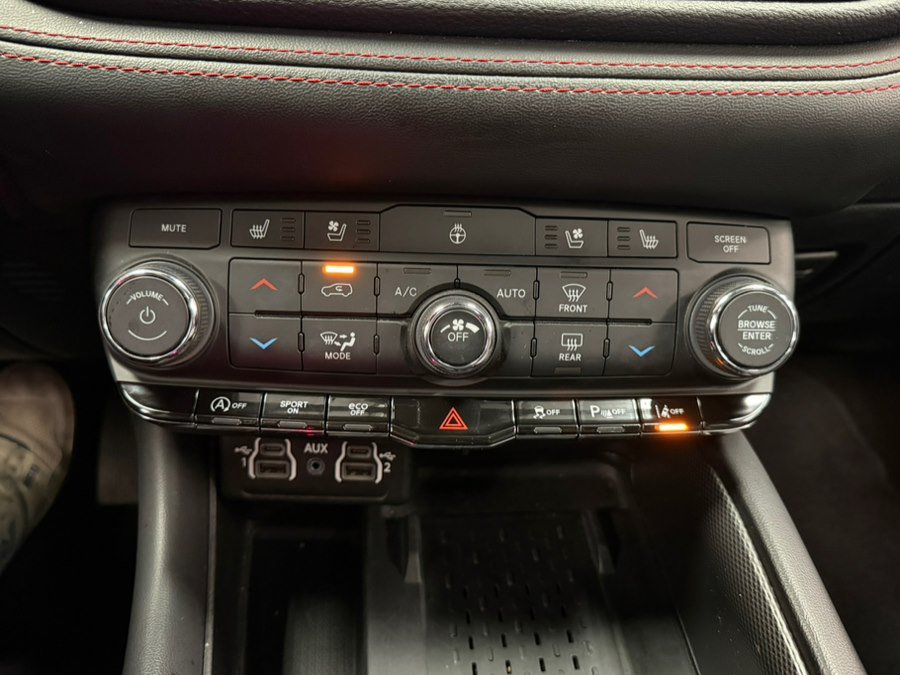 Used 2025 Dodge Durango GT AWD/4WD image 55