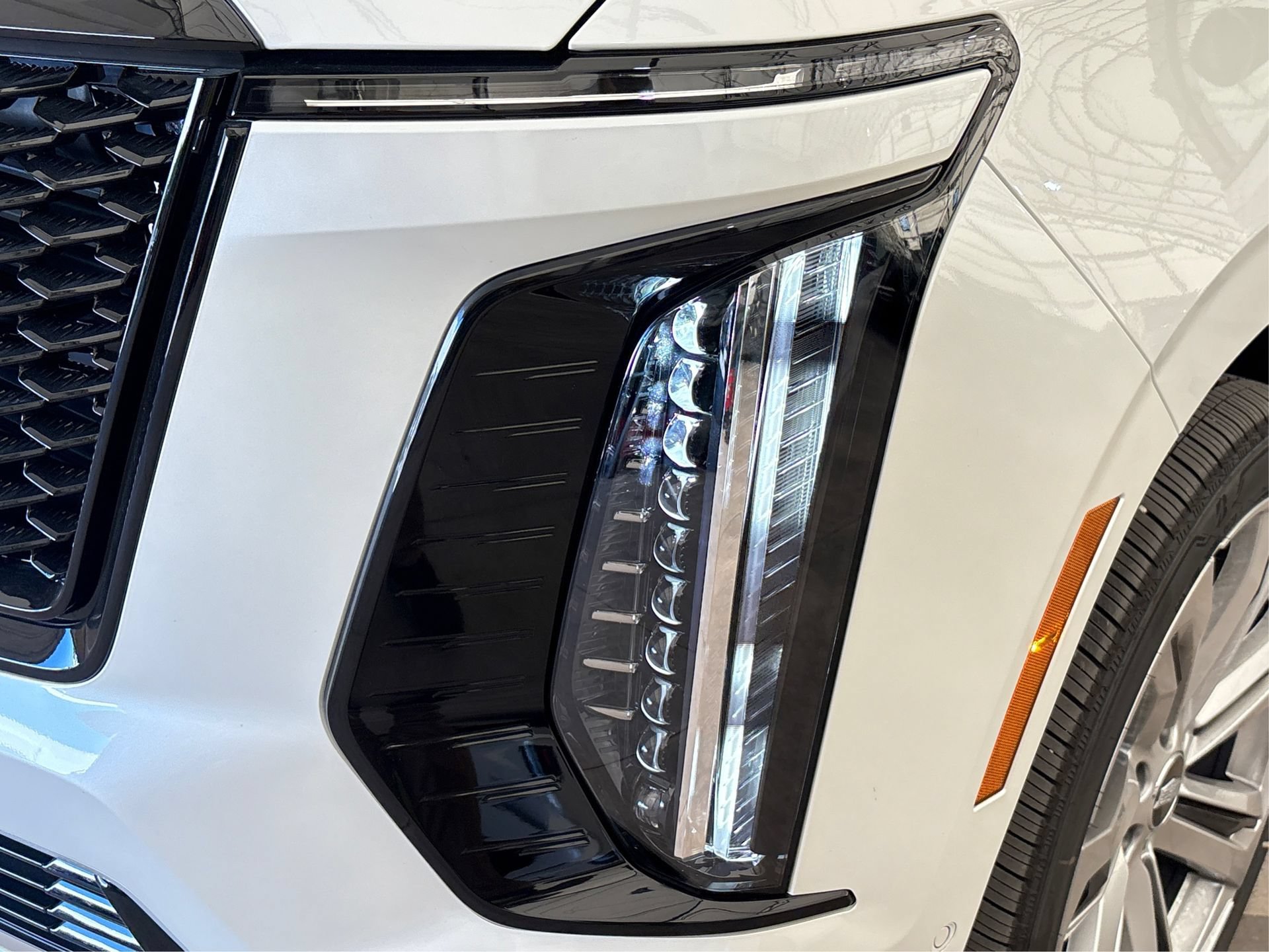 New 2025 Cadillac Escalade ESV Sport w/ Touring Package image 14