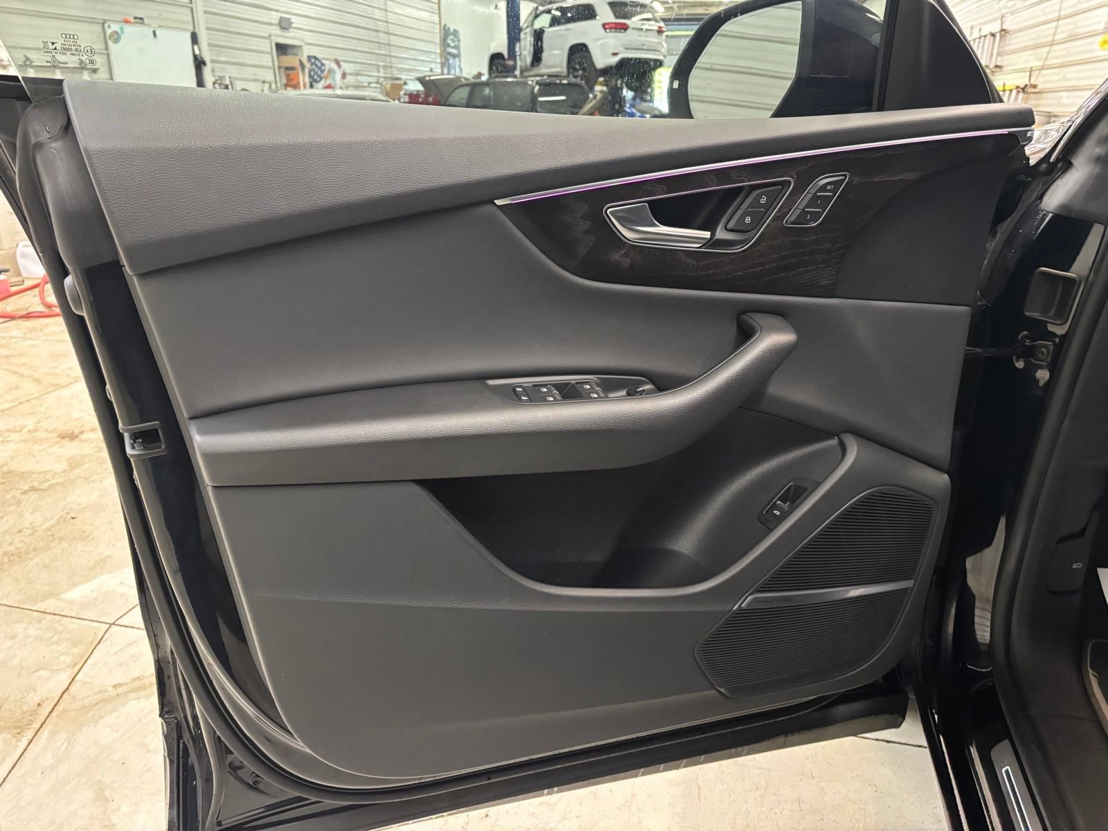 Used 2021 Audi Q8 Premium Plus w/ Premium Plus Package AWD/4WD image 11