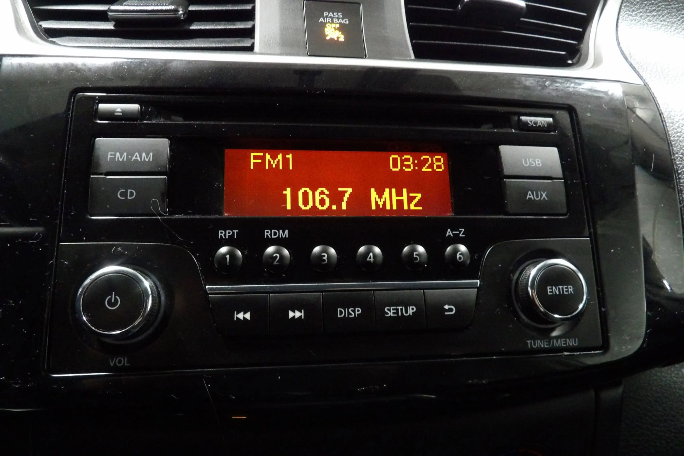 Used 2017 Nissan Sentra S image 10