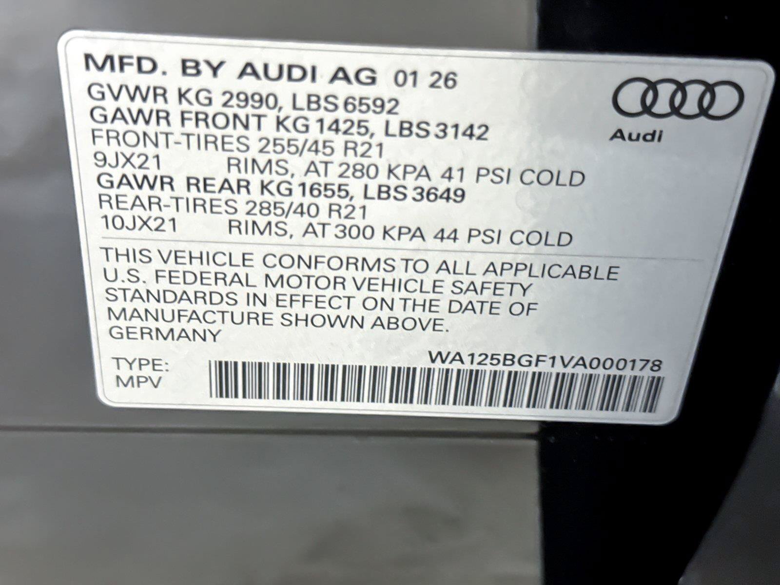 New 2027 Audi SQ6 e-tron Premium Plus AWD/4WD image 28