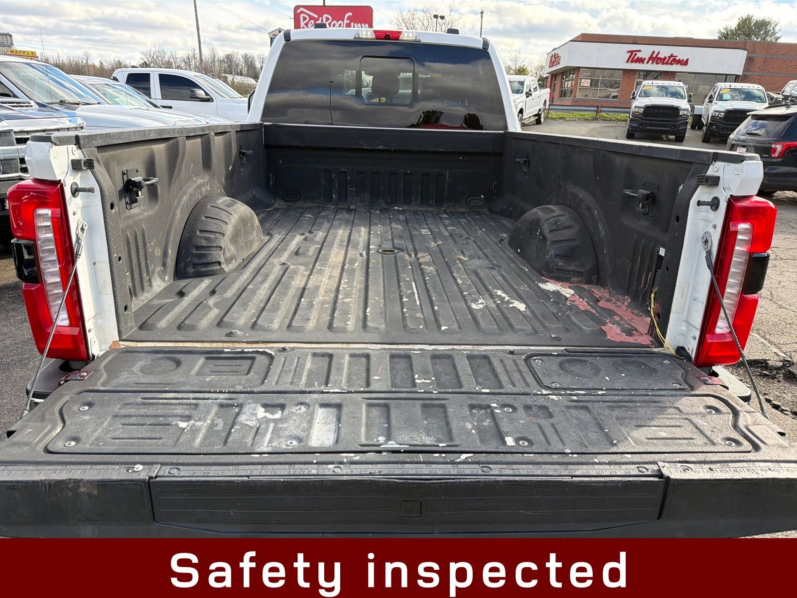 Used 2023 Ford F350 Lariat w/ Lariat Ultimate Package AWD/4WD image 10