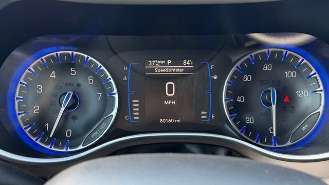 Used 2017 Chrysler Pacifica Touring Plus w/ Tire & Wheel Group FWD image 27