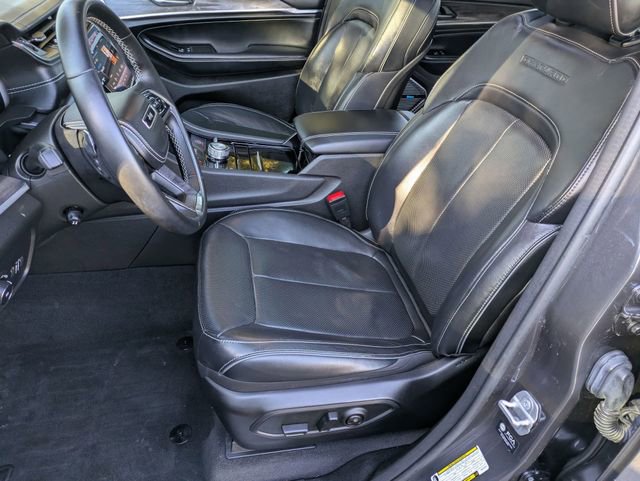 Certified 2022 Jeep Grand Cherokee L Overland AWD/4WD image 11