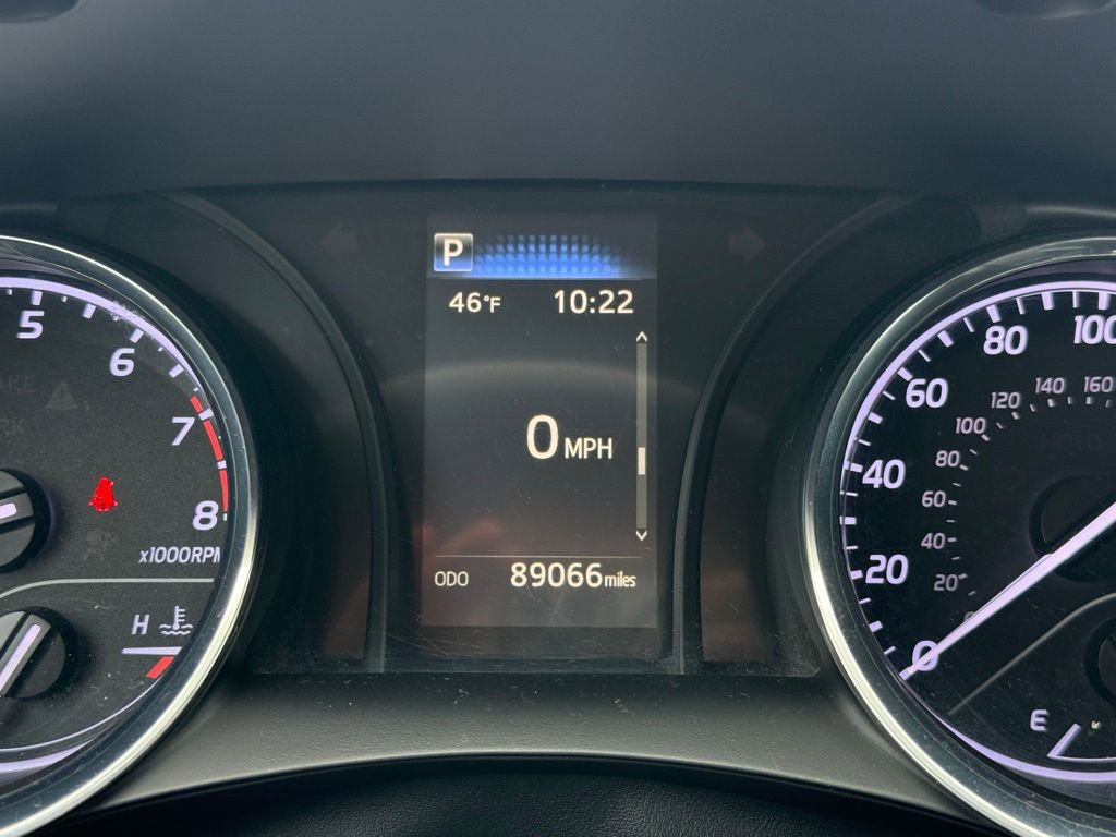 Used 2019 Toyota Camry SE image 30