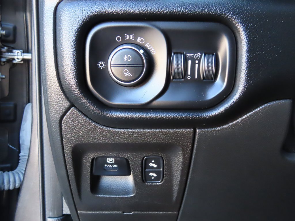 Certified 2022 RAM 1500 Laramie image 25