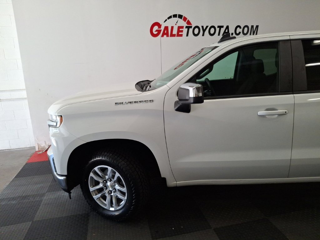 Used 2020 Chevrolet Silverado 1500 LT AWD/4WD image 5