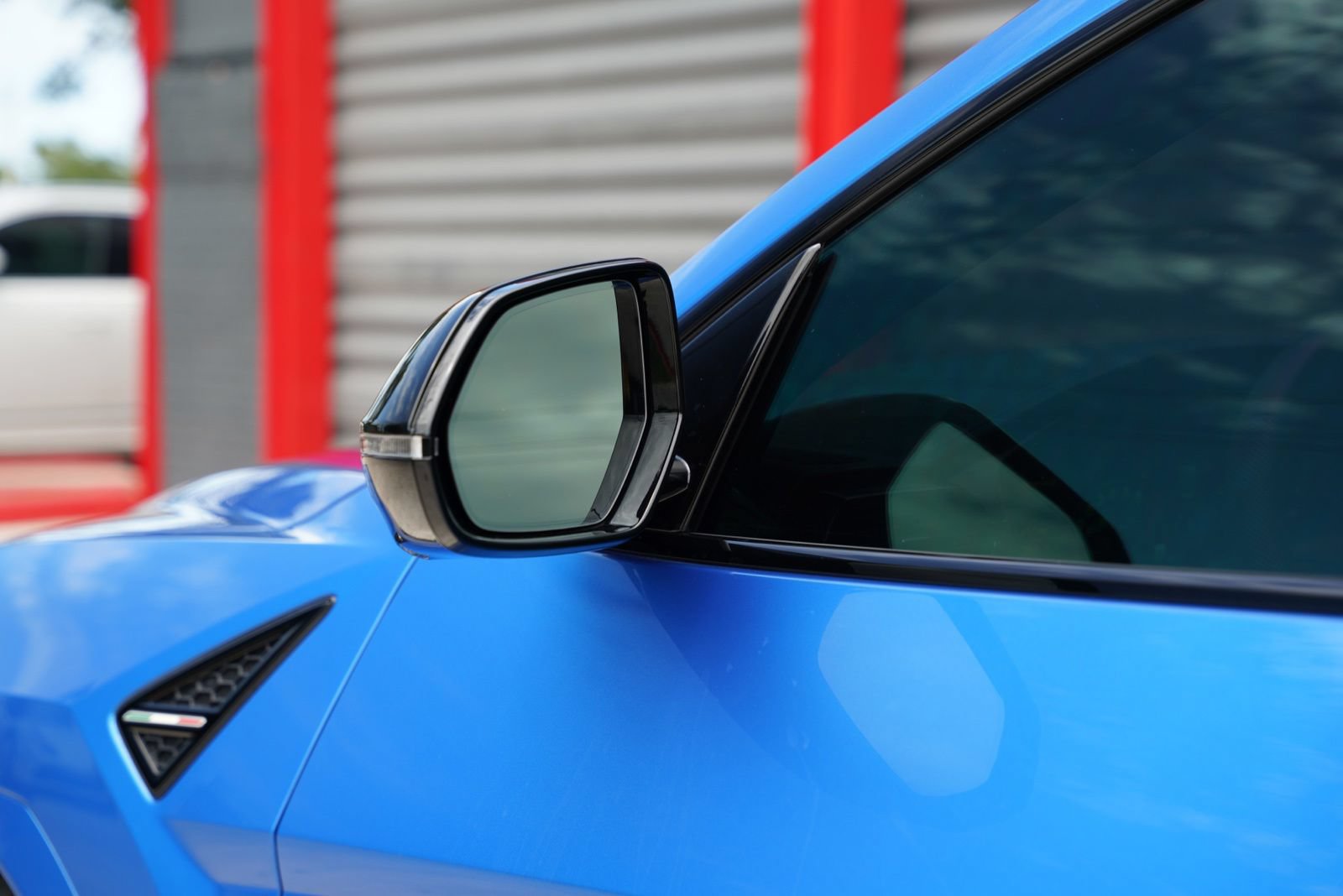 Used 2022 Lamborghini Urus AWD/4WD image 10