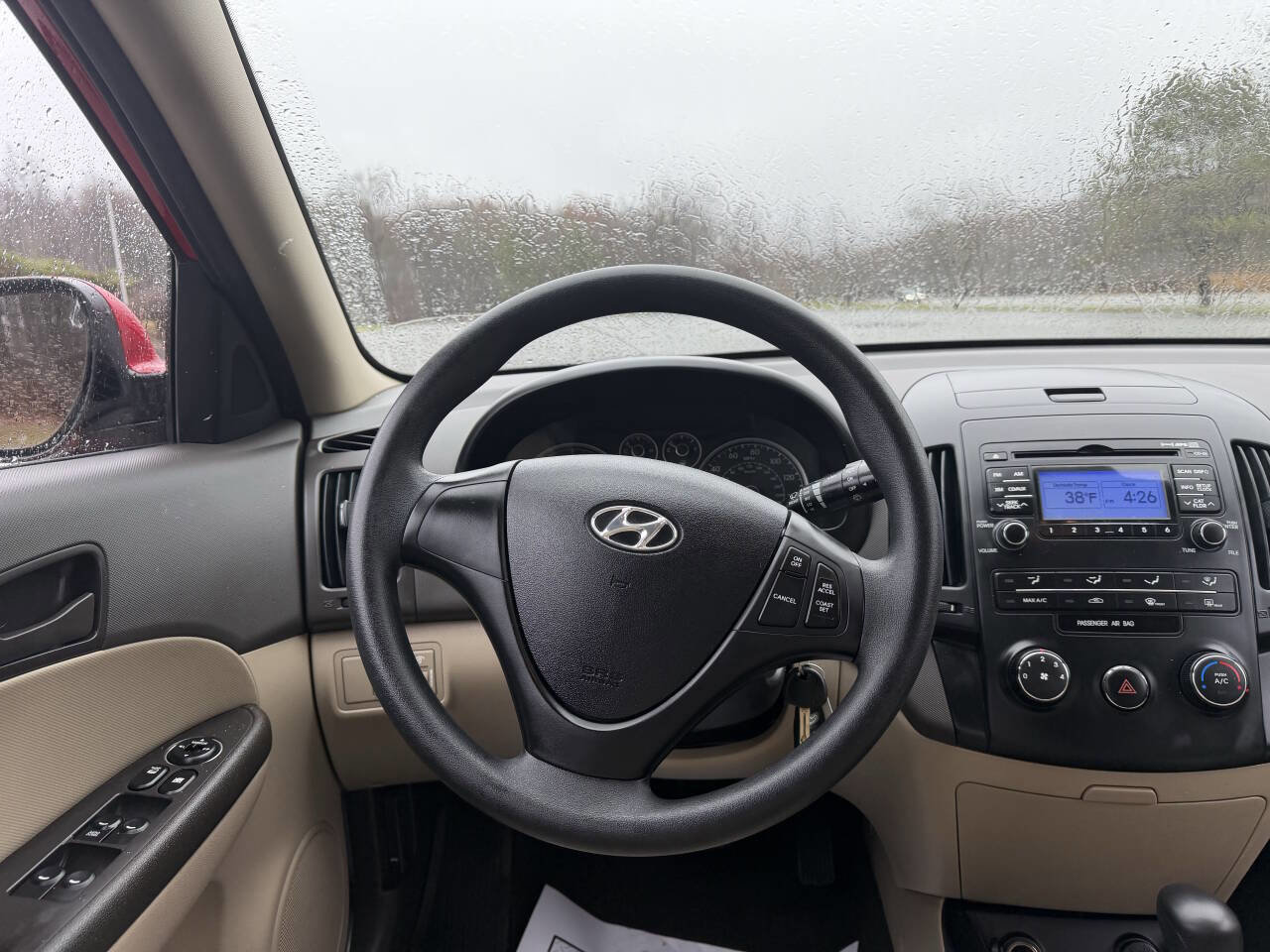 Used 2012 Hyundai Elantra GLS image 13