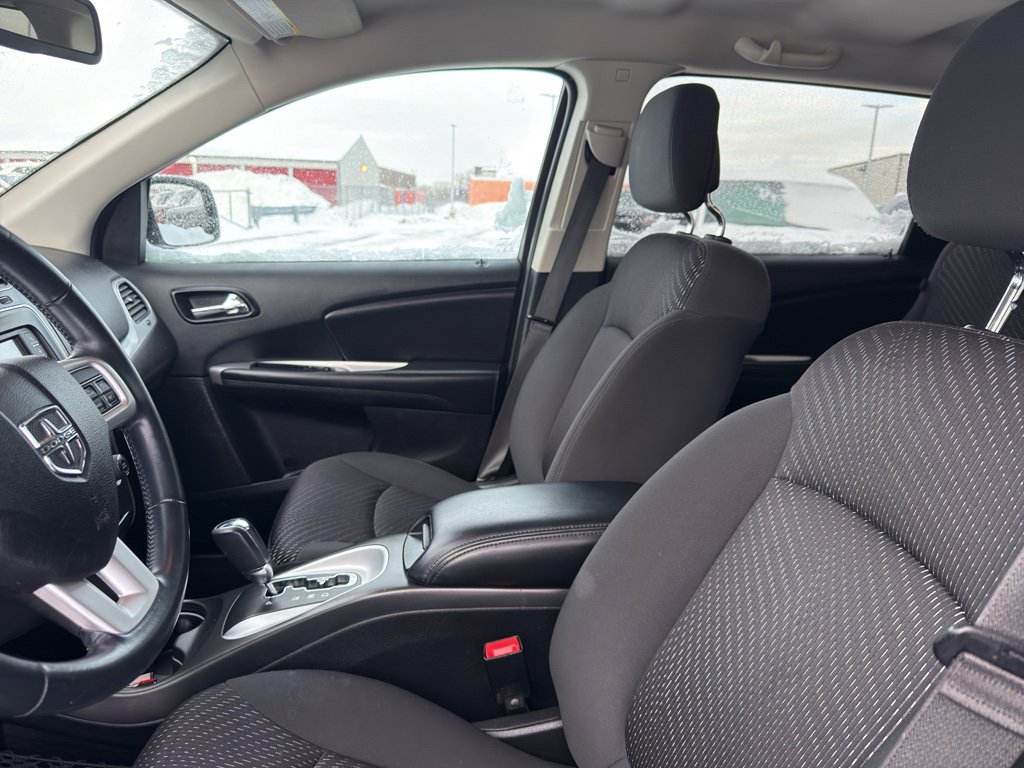 Used 2018 Dodge Journey SE w/ Connectivity Group image 25