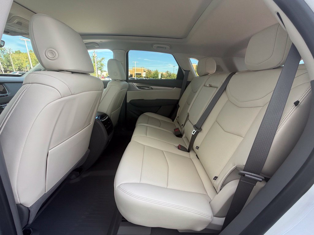 New 2026 Cadillac XT5 Premium Luxury w/ Driver Assist Package FWD image 17