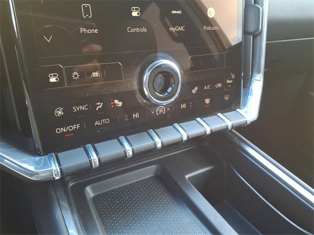 Used 2024 GMC Acadia Elevation image 21