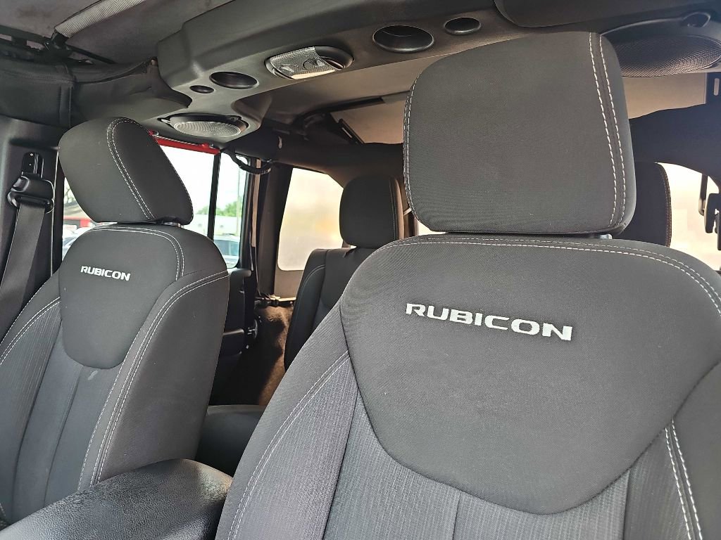Used 2014 Jeep Wrangler Unlimited Rubicon w/ Connectivity Group image 27
