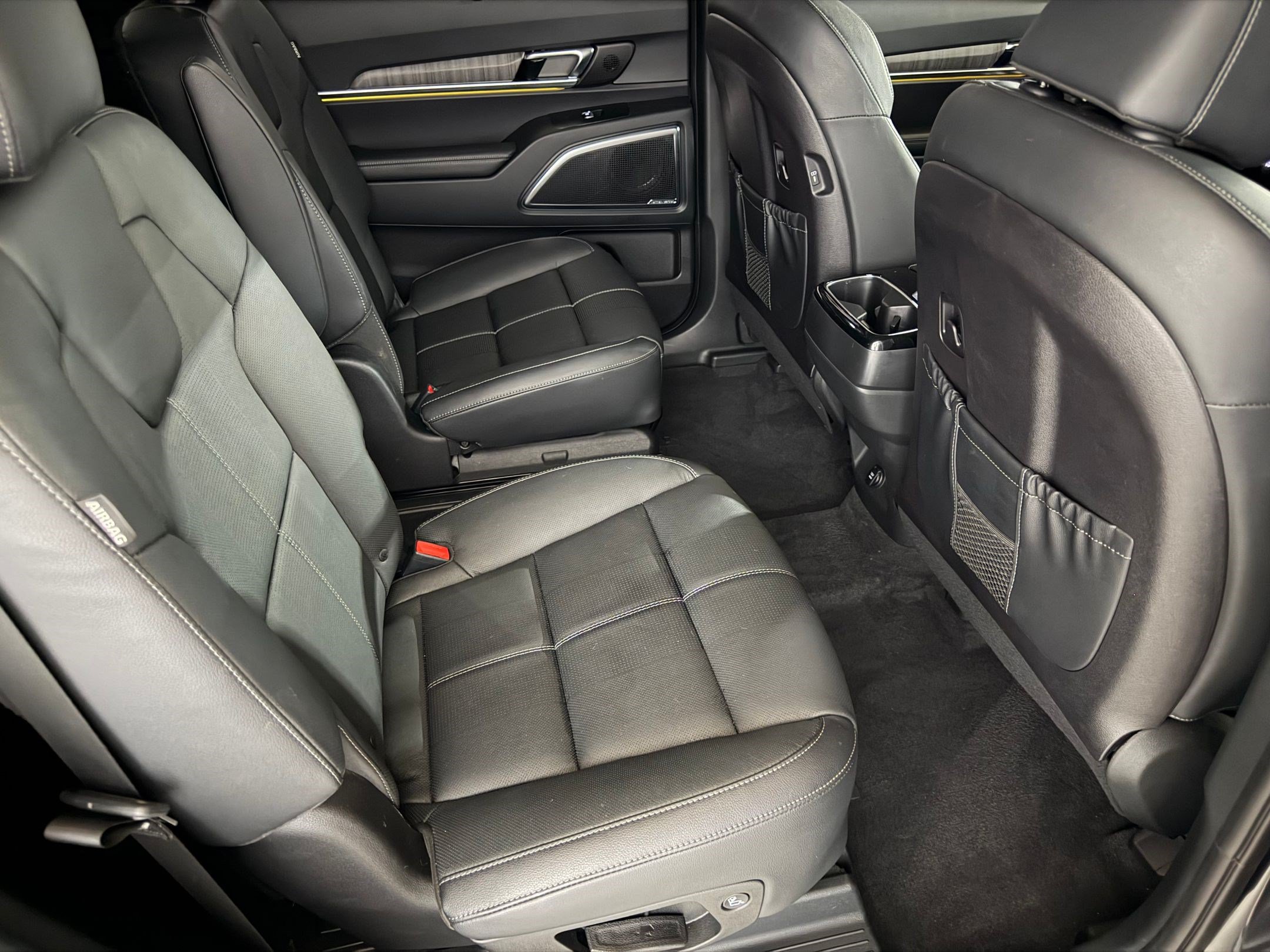 Used 2024 Kia Telluride SX w/ Towing Package FWD image 44