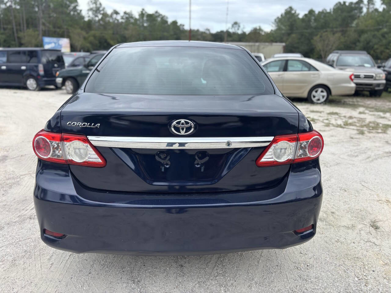 Used 2013 Toyota Corolla L FWD image 6