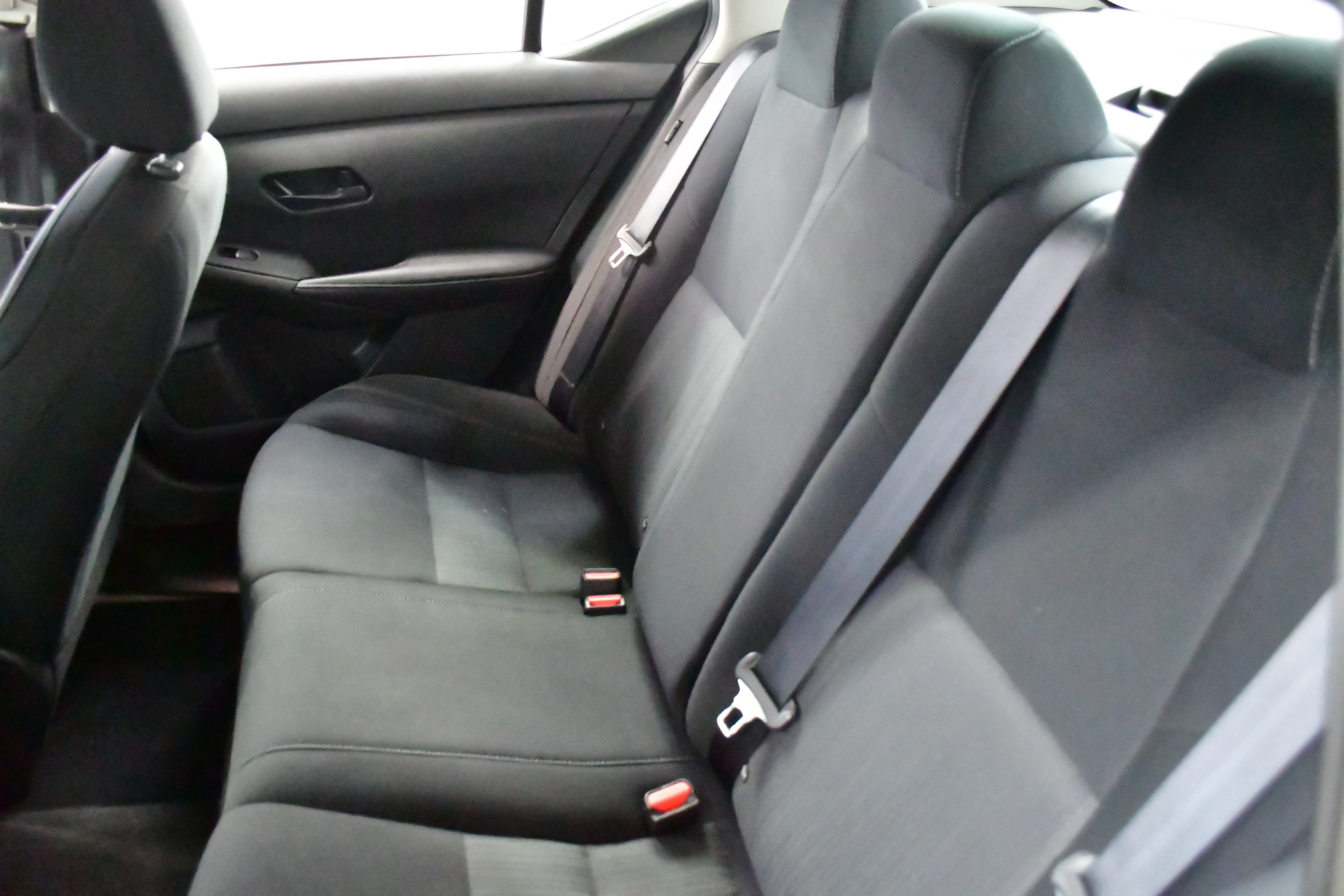 Used 2024 Nissan Sentra SV FWD image 9