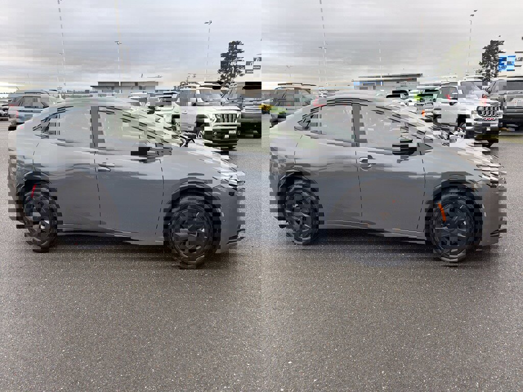 Used 2024 Toyota Prius LE image 7