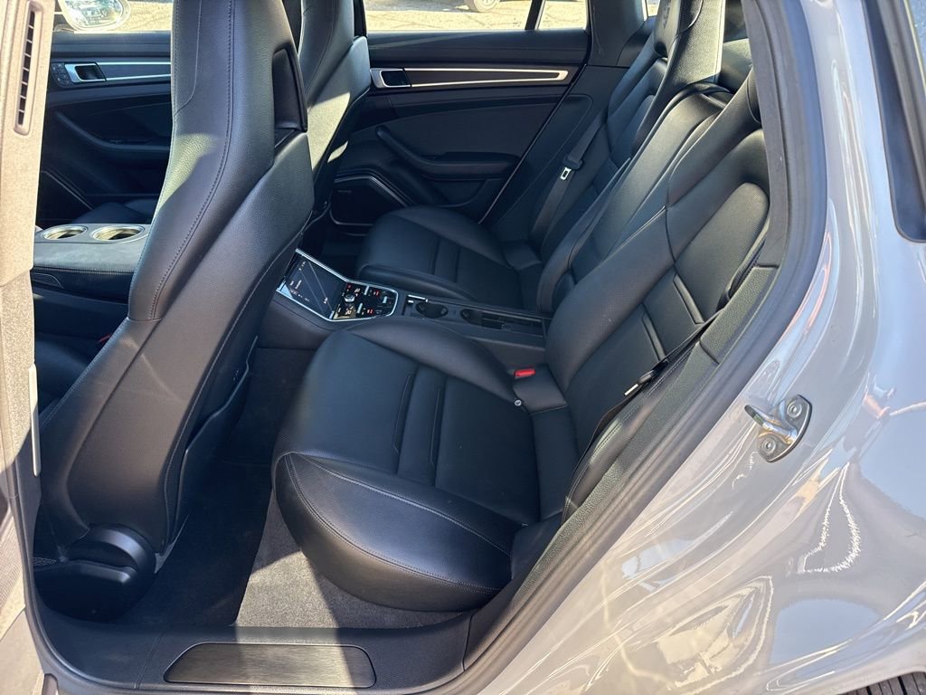 Used 2023 Porsche Panamera 4 Platinum Edition image 24
