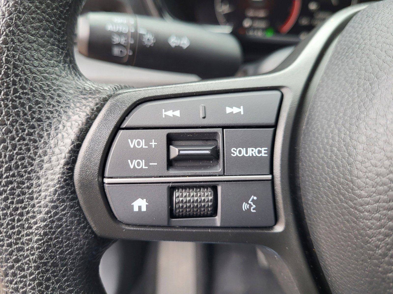 Used 2025 Honda CR-V LX image 25