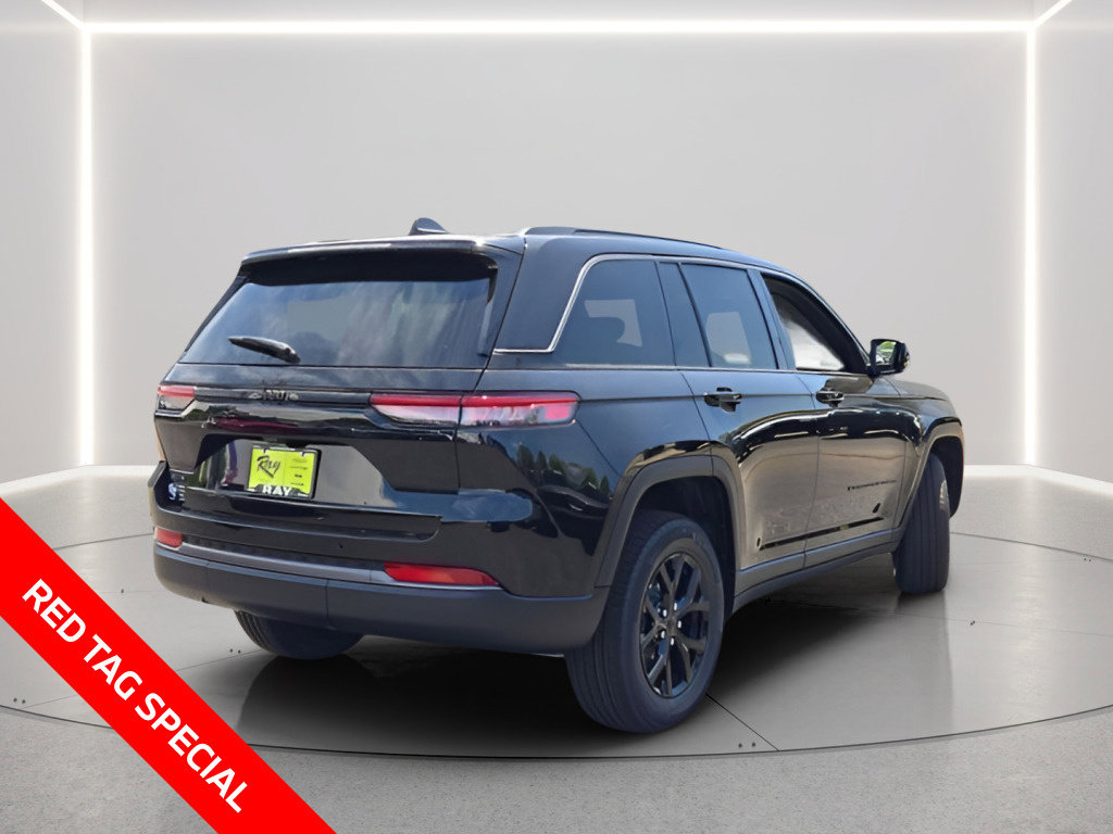 New 2026 Jeep Grand Cherokee Altitude AWD/4WD image 16