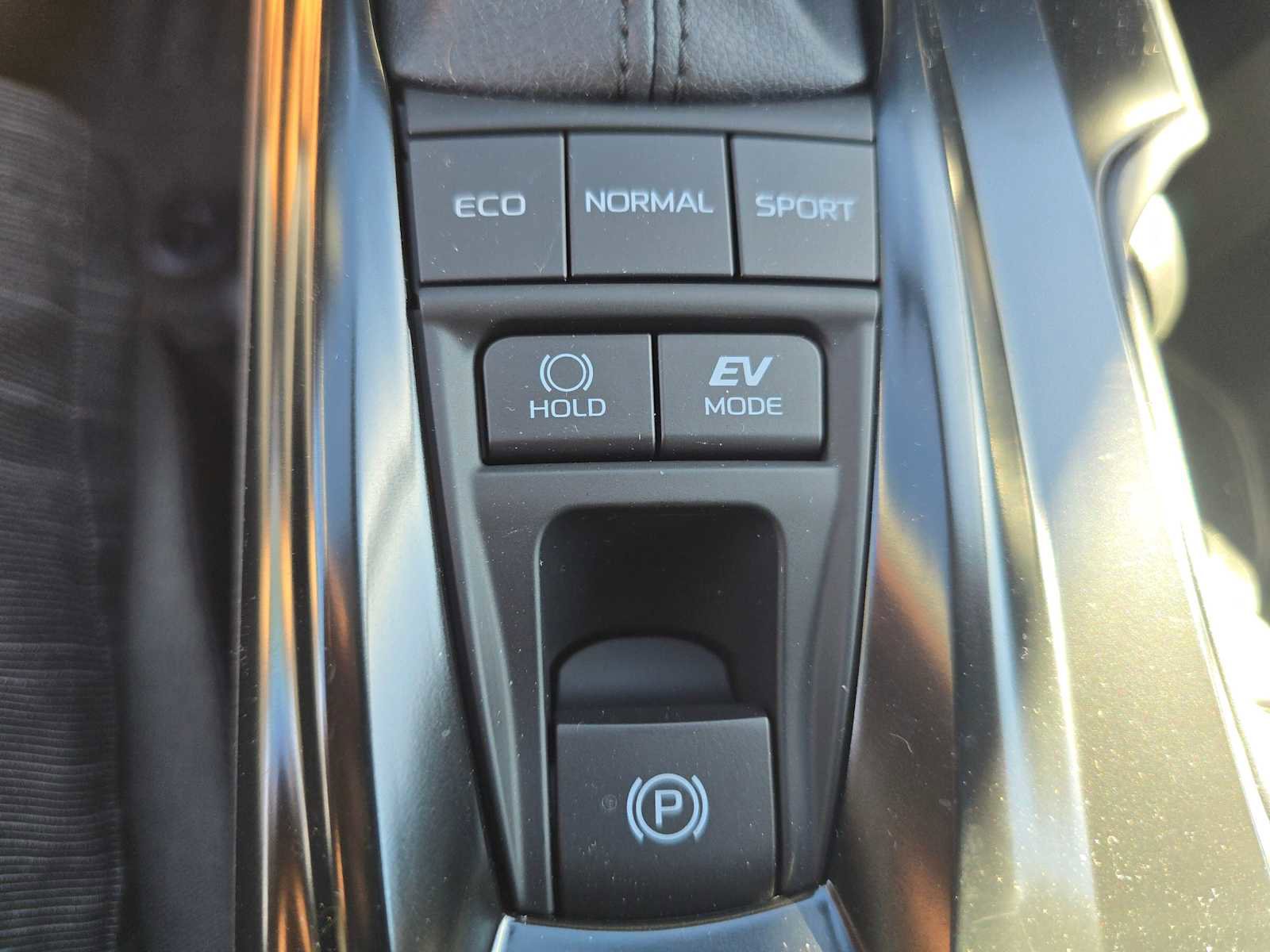 Used 2025 Toyota Camry LE image 33