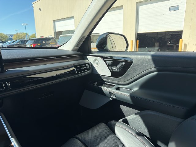 New 2027 Lincoln Aviator Reserve AWD/4WD image 21