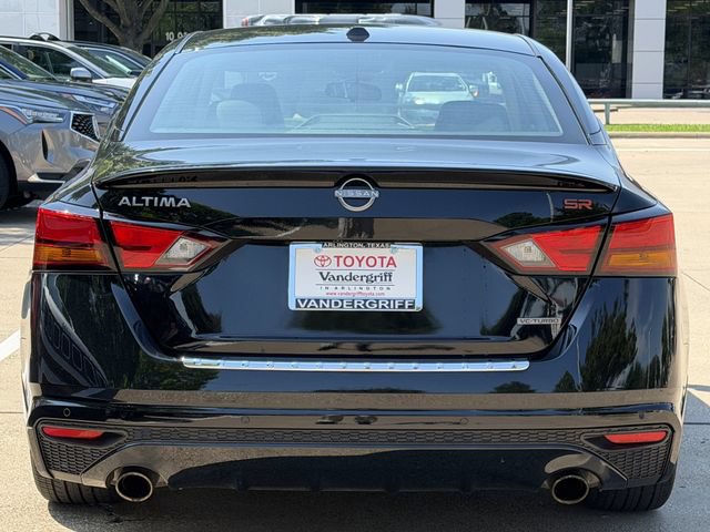Used 2023 Nissan Altima 2.0 SR FWD image 5