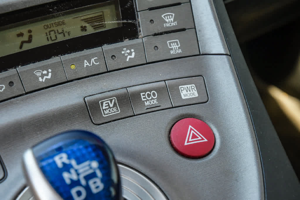 Used 2014 Toyota Prius Three FWD image 19