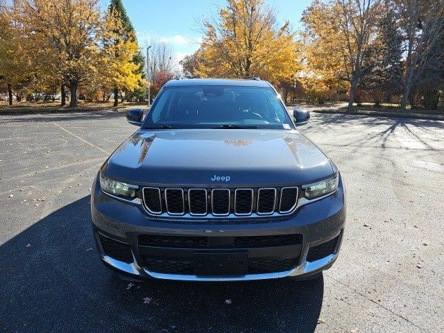 Used 2022 Jeep Grand Cherokee L Limited image 9