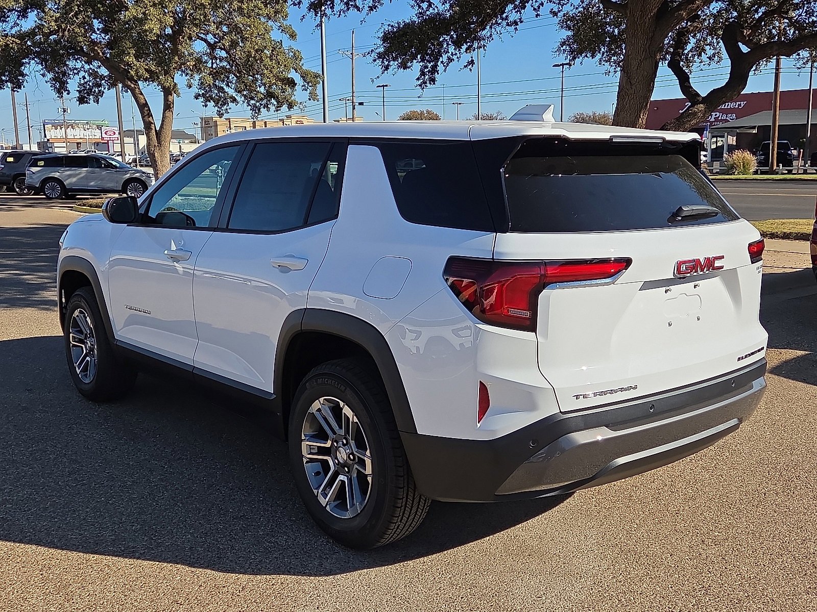 New 2026 GMC Terrain Elevation image 3