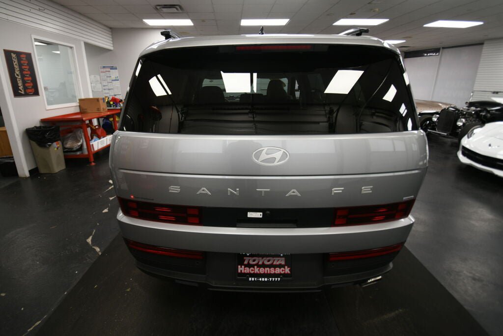 Used 2026 Hyundai Santa Fe SEL AWD/4WD image 7
