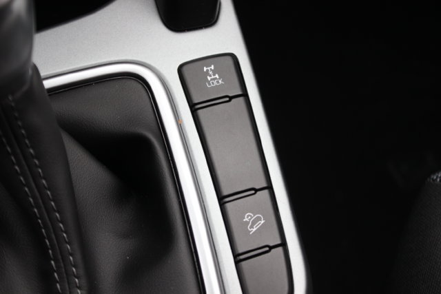 Used 2025 Kia Seltos LX AWD/4WD image 11