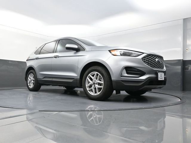 Used 2024 Ford Edge SEL image 19