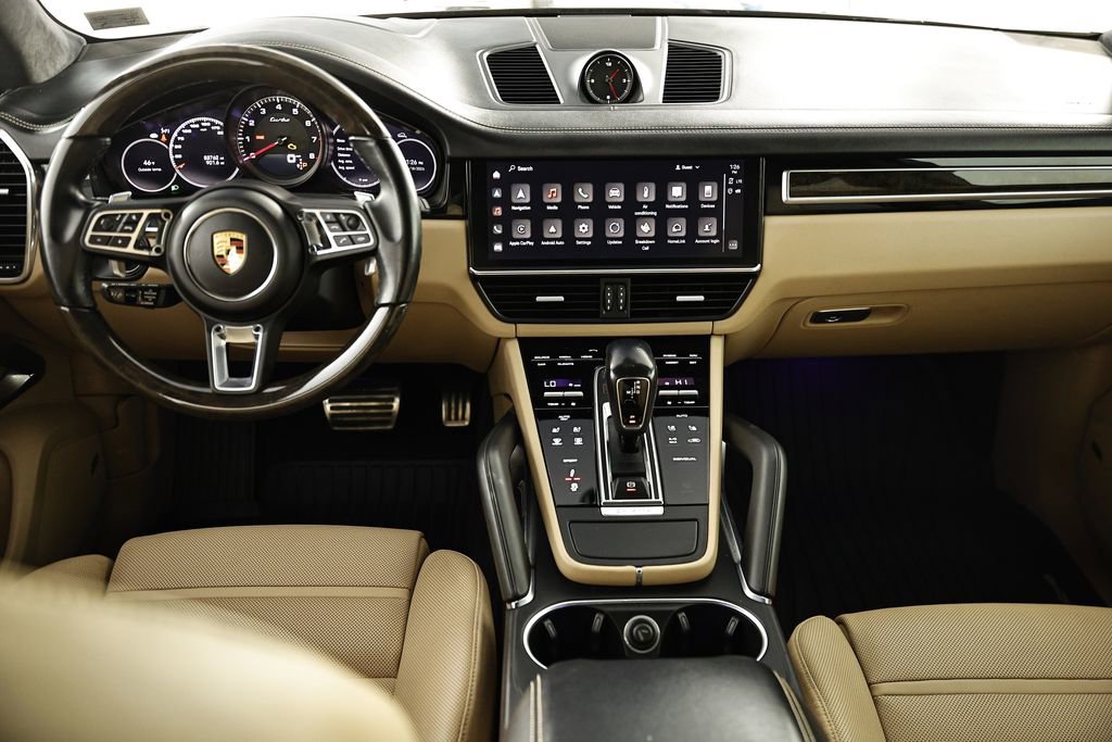 Certified 2022 Porsche Cayenne Turbo AWD/4WD image 28